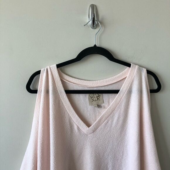 Chaser Fuzzy Textured Cold Shoulder Sweater - Picture 7 of 9